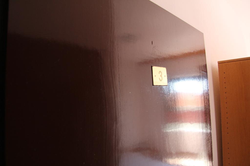Novalja Guesthouse Economy Rooms Екстер'єр фото